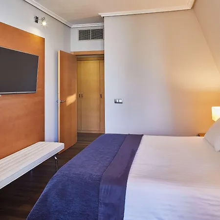 Silken Ciudad De Hotel