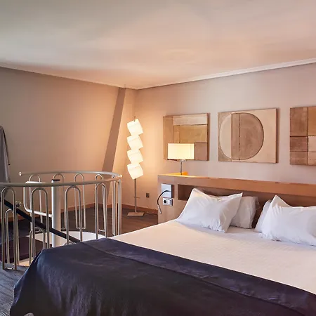 Silken Ciudad De Hotel 4*