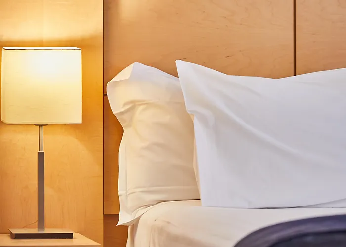 西尔肯维多利亚城酒店 4*