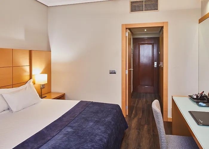 西尔肯维多利亚城酒店