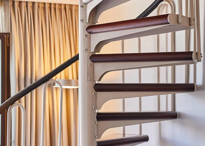 西尔肯维多利亚城酒店 酒店